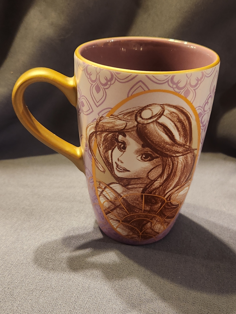 Disney Store ALADDIN Art of Jasmine Sketch Art Coffee Mug Cup Gold Purple